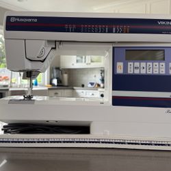 Viking 415 Sewing Machine 