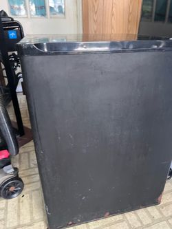 Very clean and very cold 🥶 HAIER mini fridge