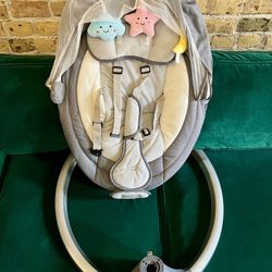 Automatic Lightweight Easy to Store Baby Swing & Infant Insert