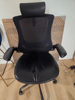 Office chair, very comfortable