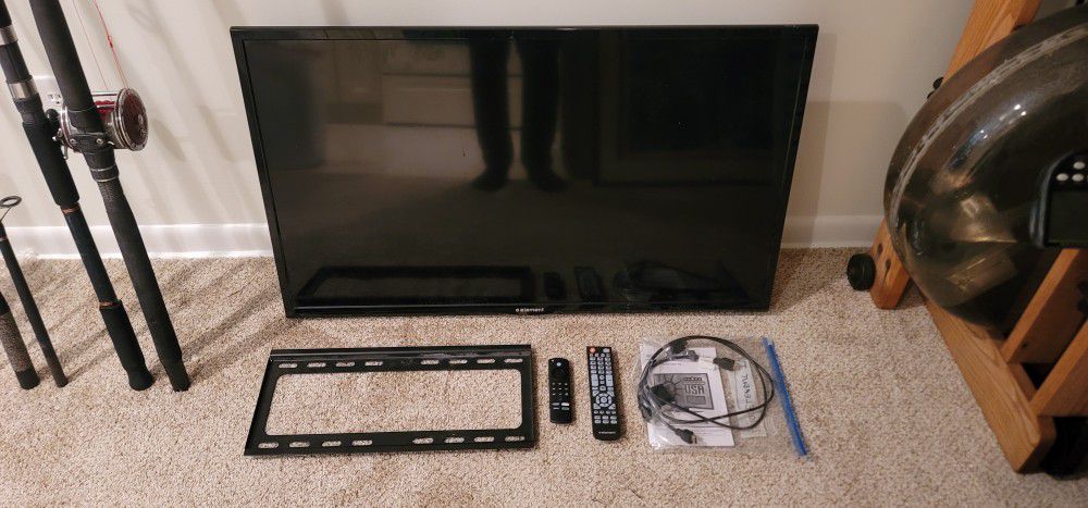 Element 40" Tv With Amazon Firestick And Wallmount