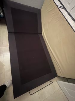 Base de cama ajustable Twin XL con control remoto inalámbrico, gravedad cero, inclinación de cabeza y pies
