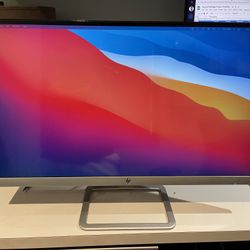 27” HP  Monitor (Like New And Barely Used)