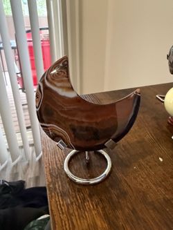 Polished Sardonyx agate moon