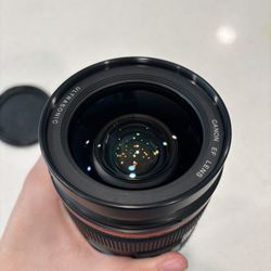 Canon EF 28-70mm f/2.8 i USM 