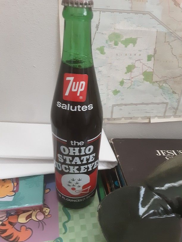 1970s Ohio State Buckeyes 7up Bottle 16oz