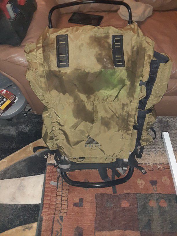 KELTY Survival Backpack With Back Brace Size 3