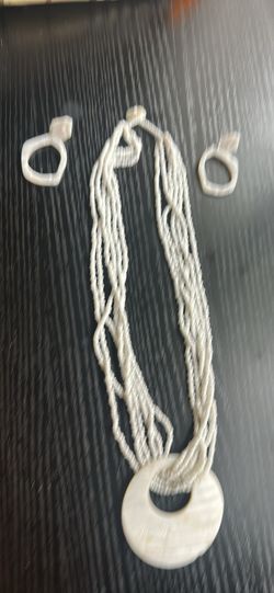 Jewelry set handmade with beads