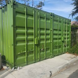 20 Ft Containers For Sale Newely Paint,  Both Comes With Wind Turbine Exhaust Fan