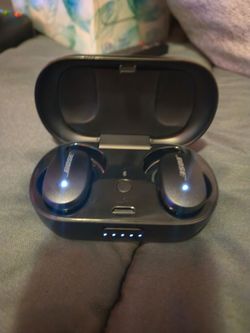 Bose Quietcomfort Black Earbuds Wireless With Charge Case Excellent Condition