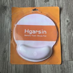 Mouse Pad with Wrist Support 