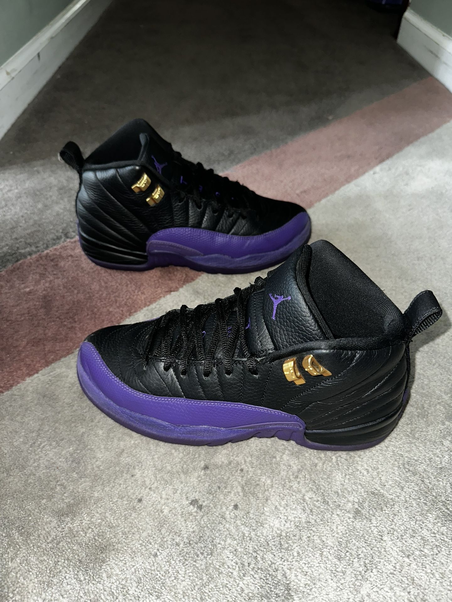 Nike Air Jordan 12 Retro “Field Purple” – Size 7Y GS (Fits Women’s 8.5)