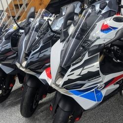 2025 BMW S1000RR 
