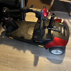 Go-Go Elite Traveller 3-Wheel Scooter
