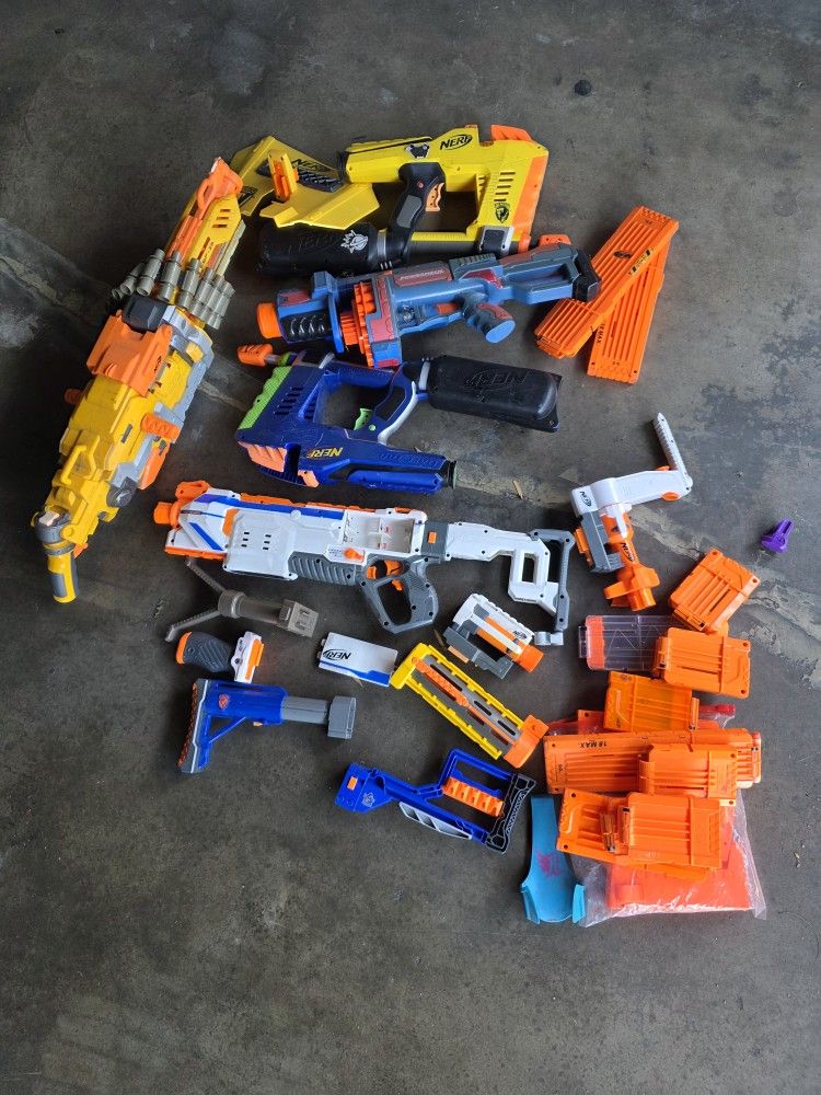 Nerf Guns And Acessories
