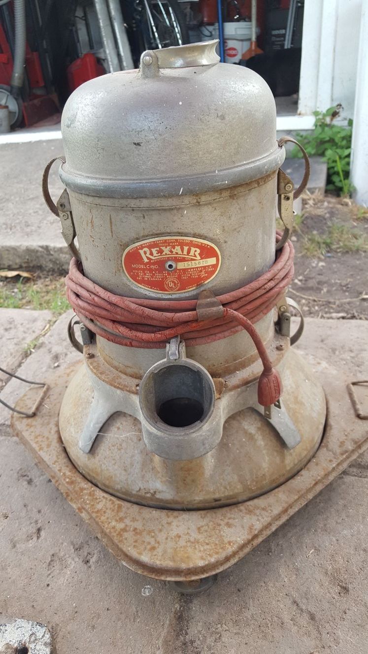 Rex air vacuum cleaner outlet