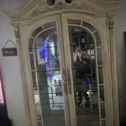 Glass & Mirrored Display (Open to a trade) cabinet