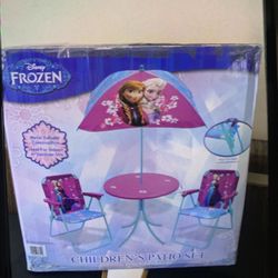 New Children’s Patio Set.