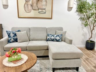 Sectional couch 🛋️