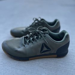 Reebok Cross Trainer Size 11 