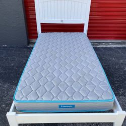 IKEA WHITE TWIN SIZE BED WITH MATTRESS/ IN GREAT CONDITION/ DELIVERY NEGOTIABLE 