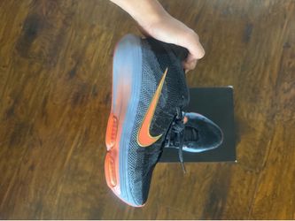 Nike GT Hustle 3 Basketball Shoes Used