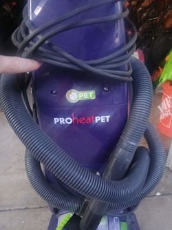 Carpet steam cleaner