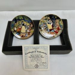 Walt Disney Snow White and The Seven Dwarfs Plate Set of 2 Collectibles Happy Ending & The Dance of Snow White | New With Certificate of Authenticity