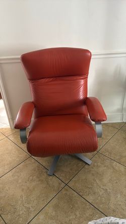 Orange Swivel Recliner Chair with Footrest
