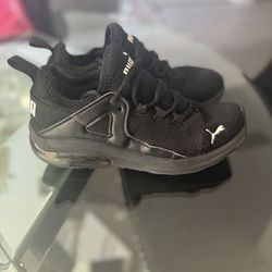 Pumas Shoes