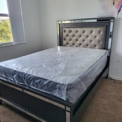NEW QUEEN PILLOW TOP MATTRESS WITH BOX SPRING