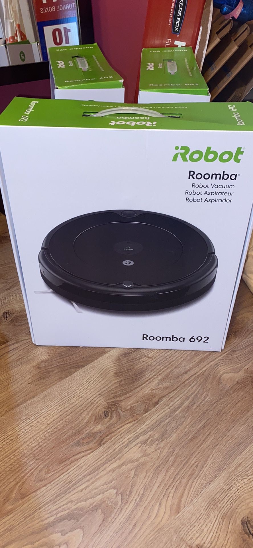 Brand New iRobot Roomba 692
