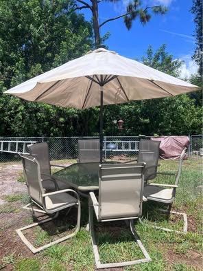 Patio Table / Chair & Umbrella Stand