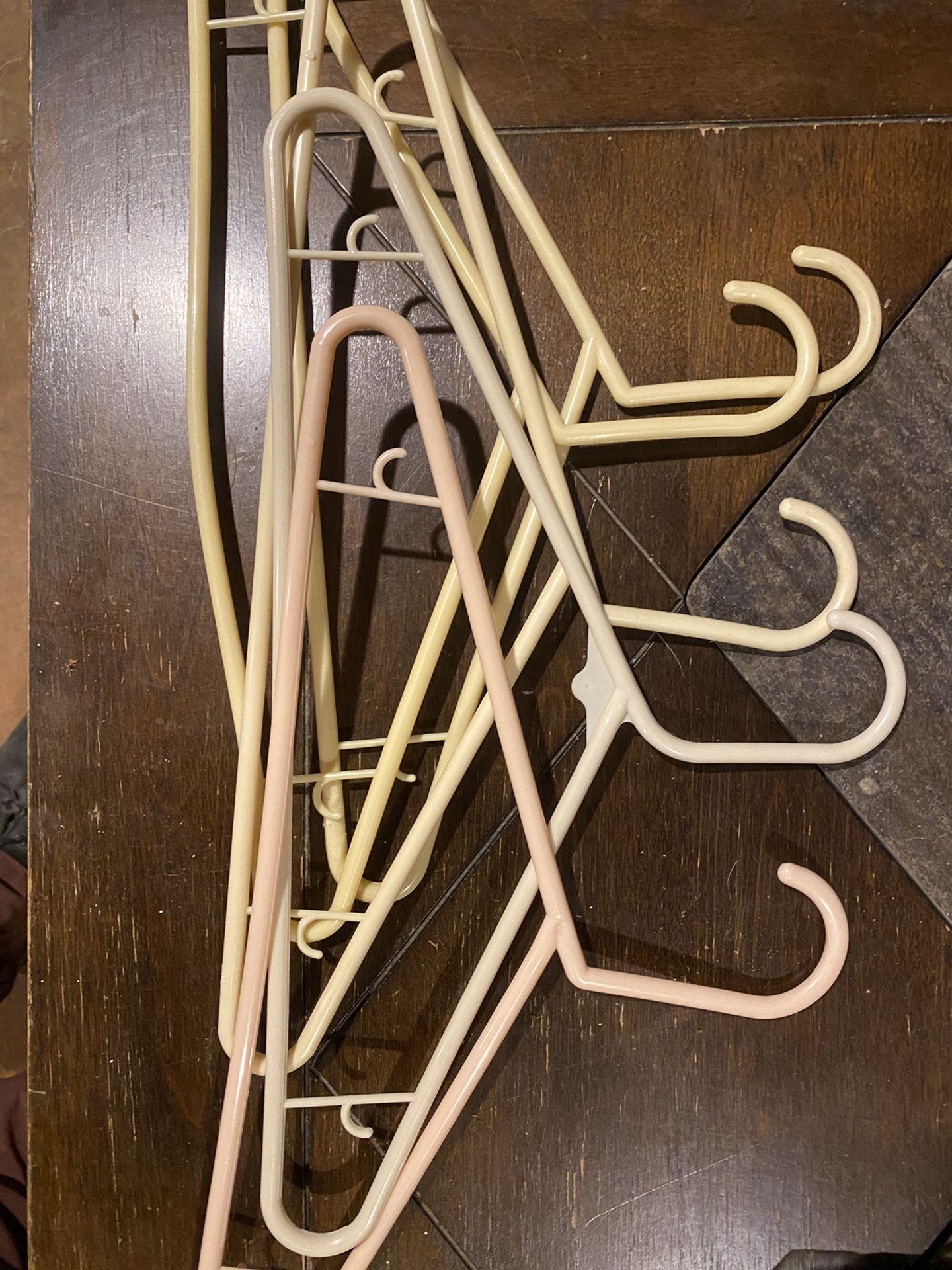 Plastic Hangers 