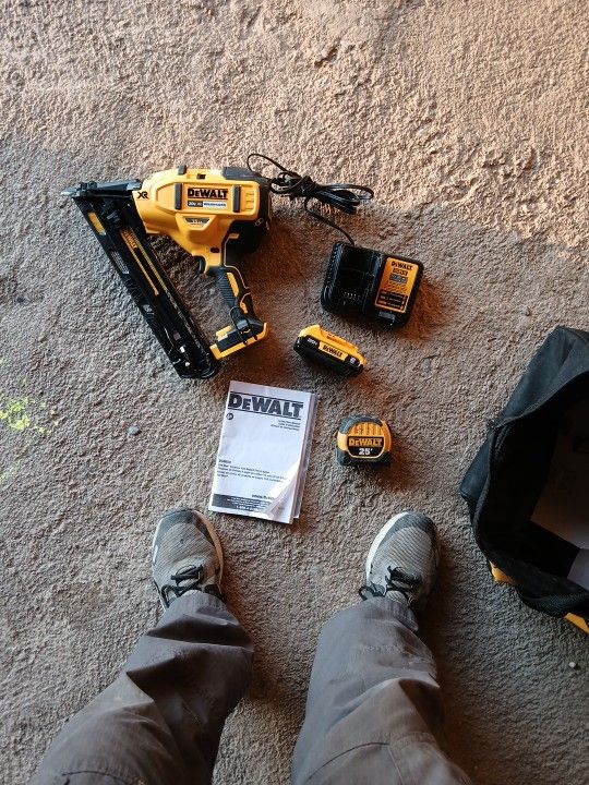 Finish Nailer