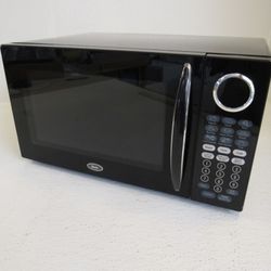 Oster 1.1 Cu. Ft. Countertop Microwave 