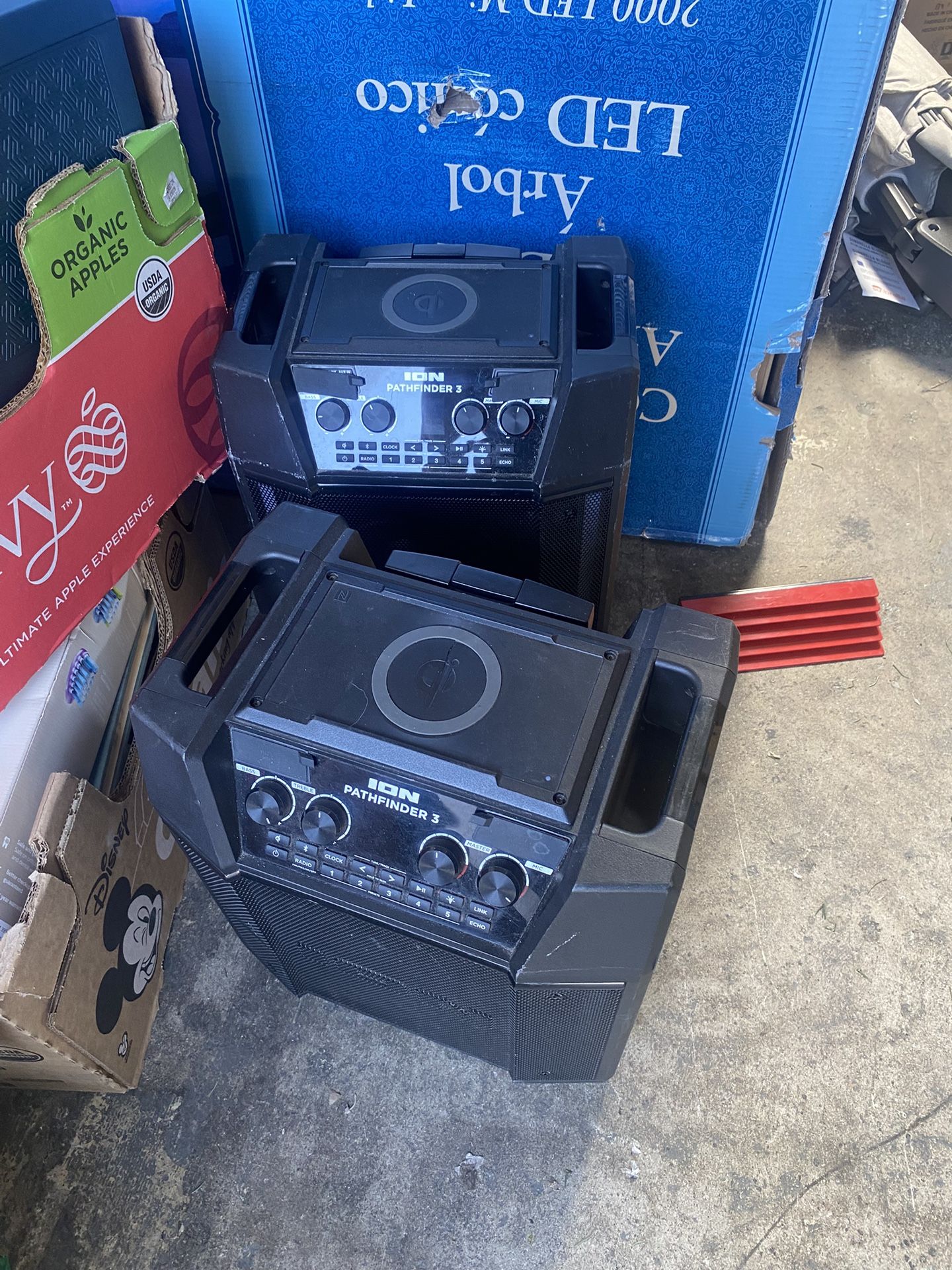 Ion Pathfinder 3 Bluetooth Radio needs new battery, works