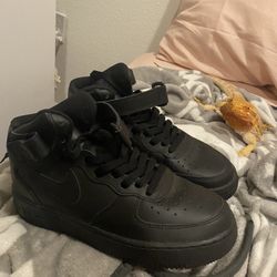 Nike Black Air Forces Size: 6y  For $60
