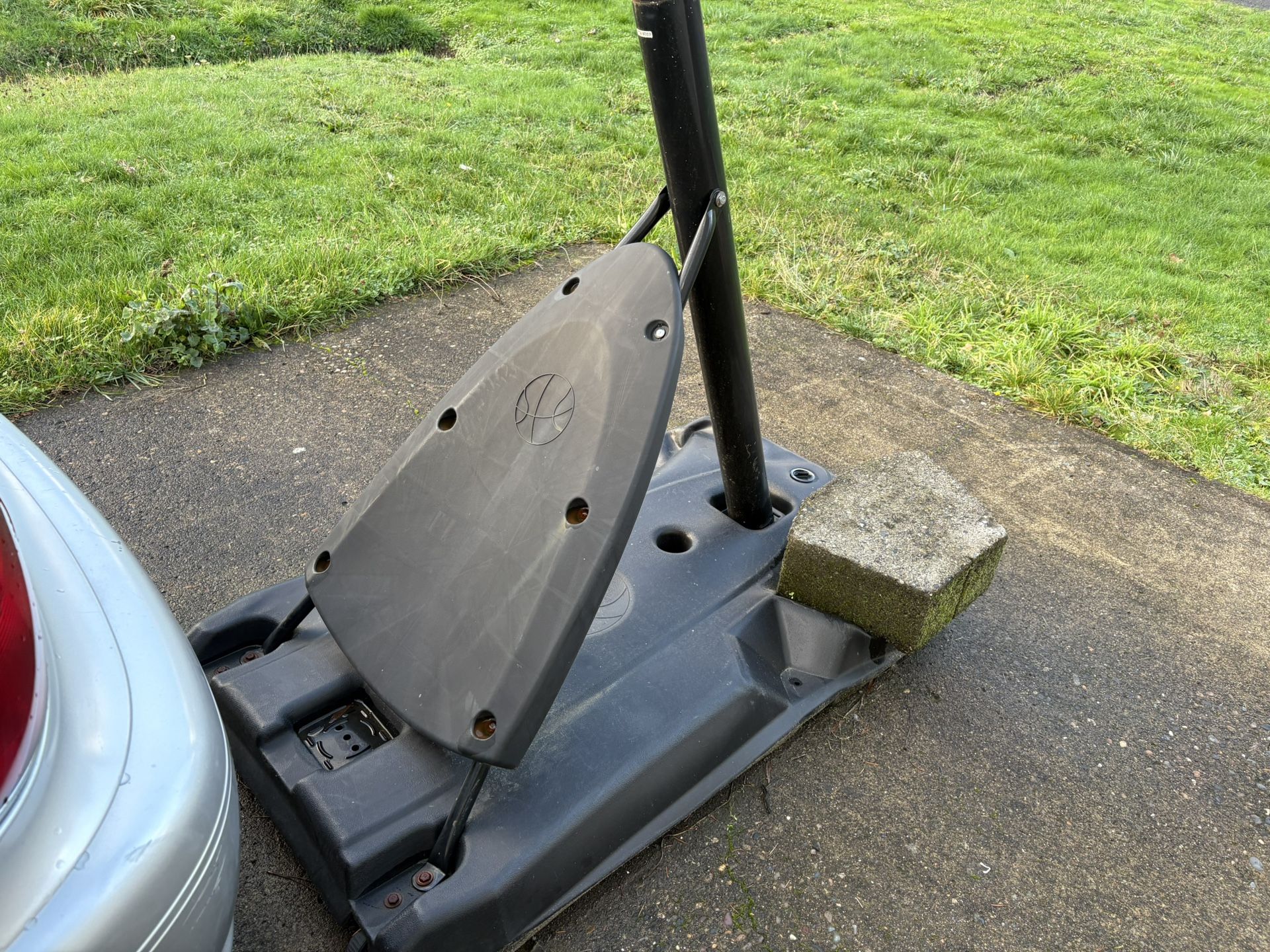 Spalding Basketball Hoop