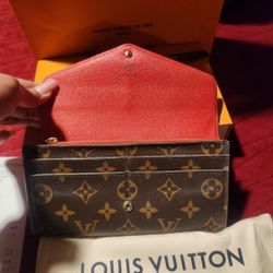 Louis Vuitton Sarah wallet