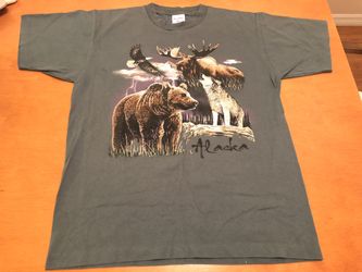 Good condition with no Vintage Alaska Animals Shirt Single Stitched Alore Made In USA Viridian Color Lrg.