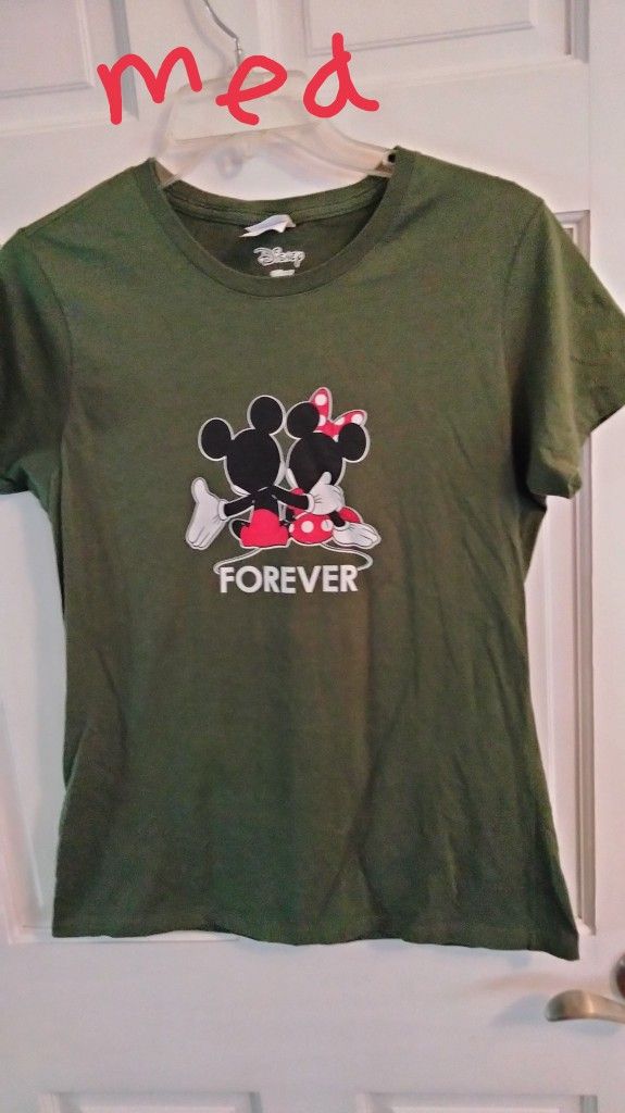 Ladies Size Medium Disney shirt