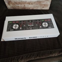 Numark Dj2go Touch Controller (NEW)