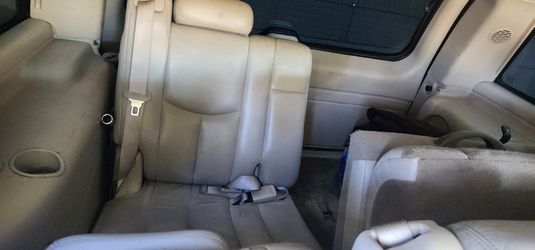 2004 Cadillac Escalade