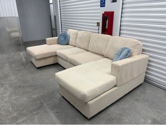 Sectional Sofa !!! Like new