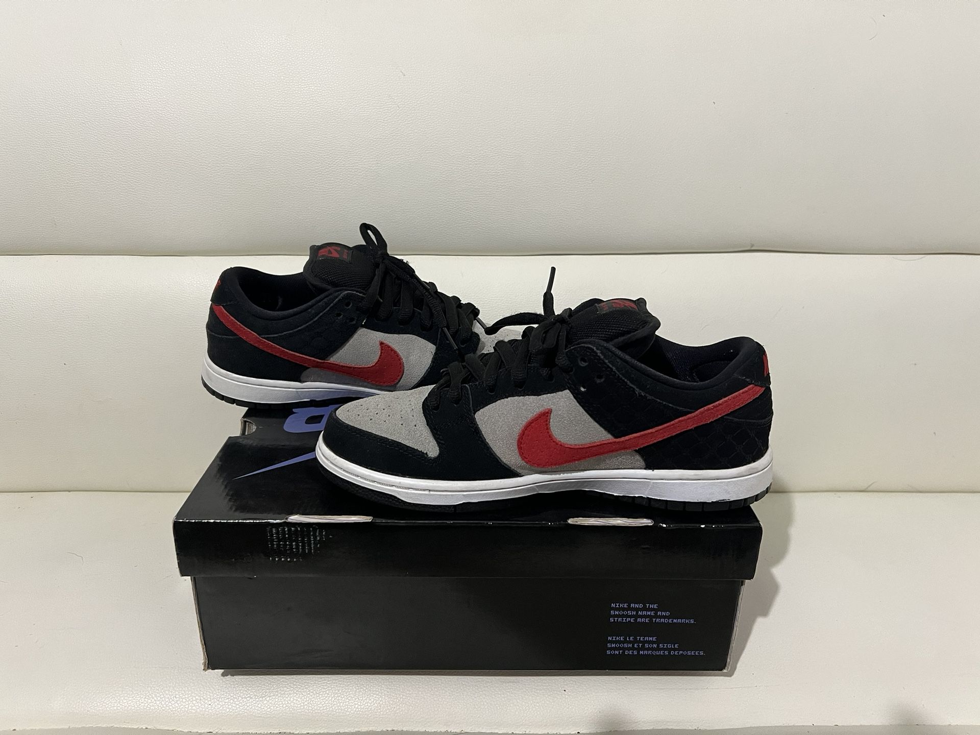 Nike sb dunk primitive hot sale