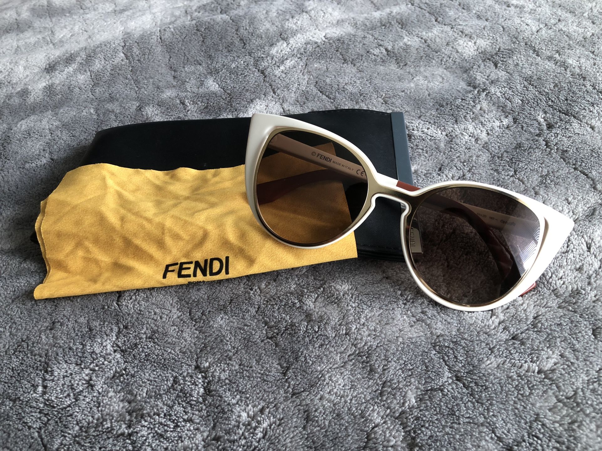 Womens Fendi Cateye Sunglasses