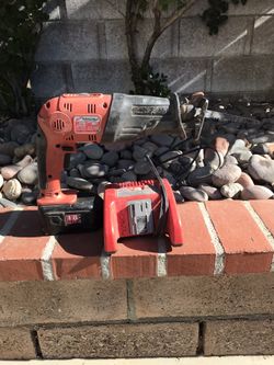 Milwakee Saw-saw 18 V