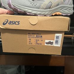 Women’s Asics size 11