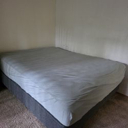 Bed / Cama 